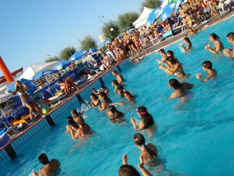 Hotel Avana Fronte Mare Riccione Zewnętrze zdjęcie