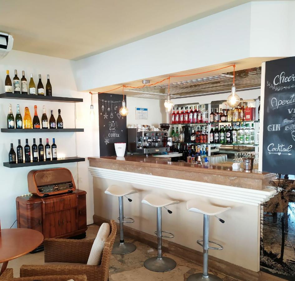 Hotel Avana Fronte Mare Riccione Zewnętrze zdjęcie