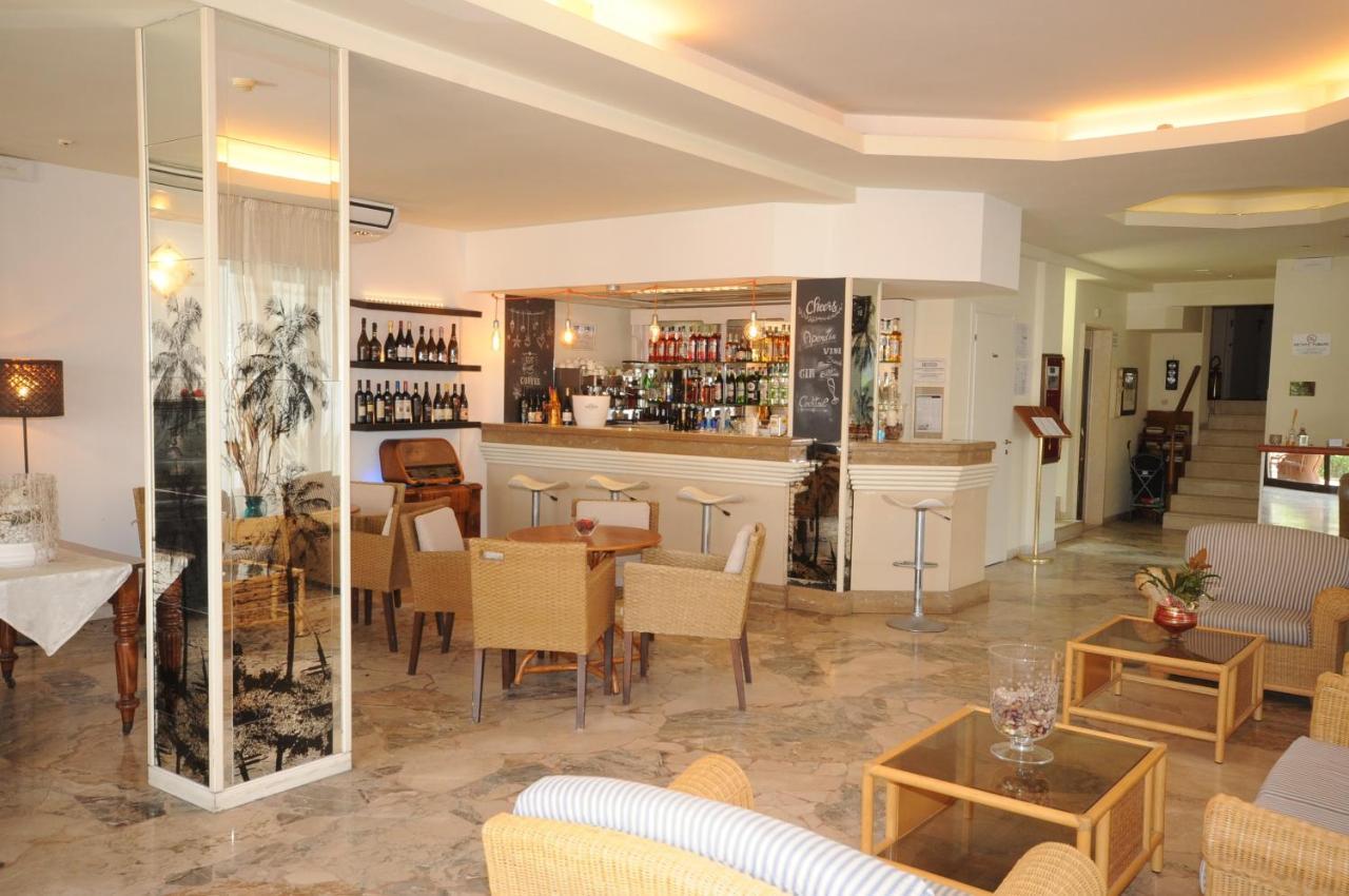 Hotel Avana Fronte Mare Riccione Zewnętrze zdjęcie