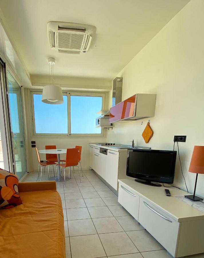 Hotel Avana Fronte Mare Riccione Zewnętrze zdjęcie
